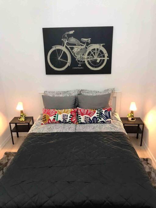 Perfect Location,Newly Decorated Modern, Large Place 60 M2, Really Quiet So You Can Have A Good Night Sleep, Ac, Netflix, Smart Tv, High-Speed Internet, World Famous New York Cafe Only 10 Minutes Walk Budapest Eksteriør billede