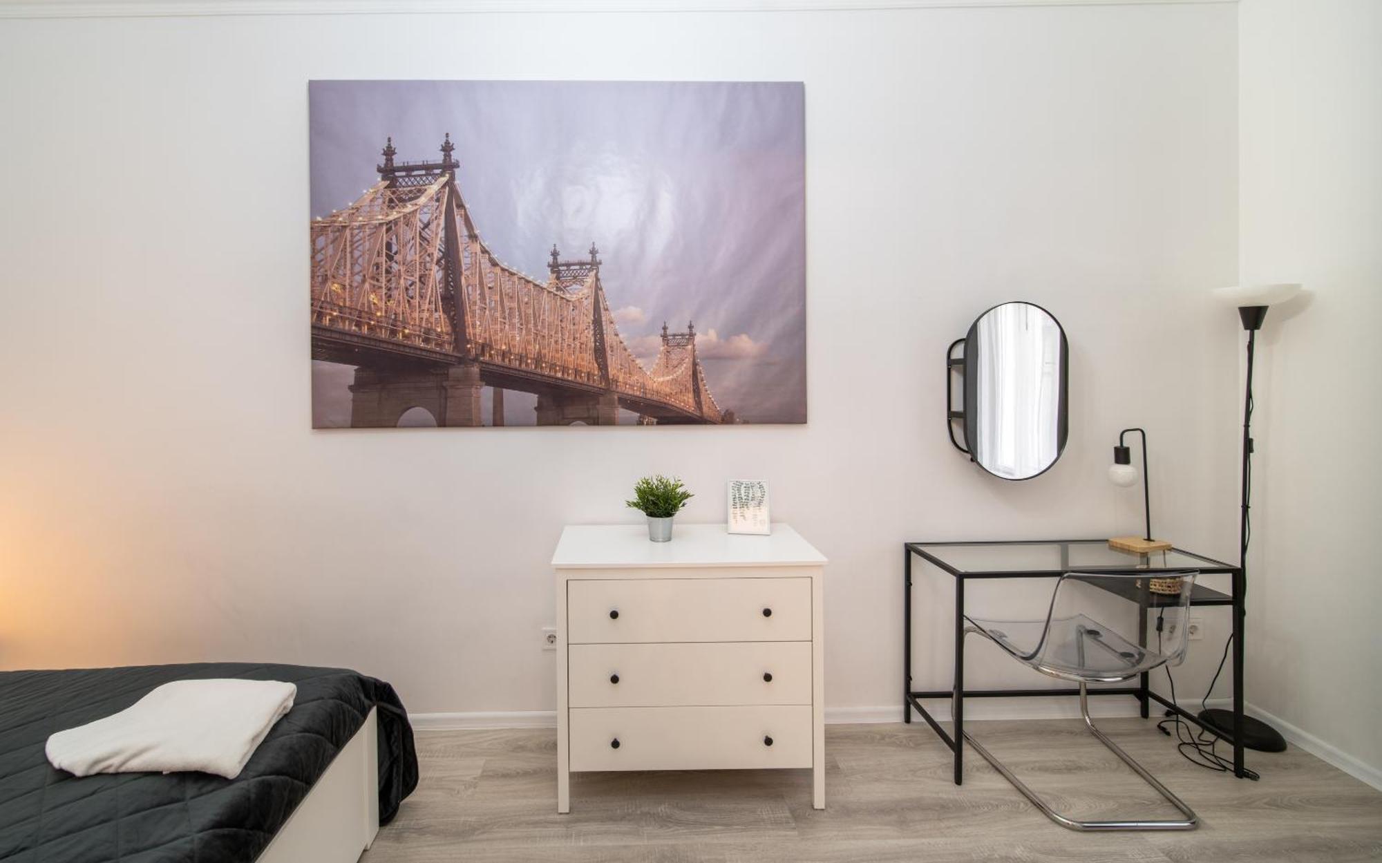 Perfect Location,Newly Decorated Modern, Large Place 60 M2, Really Quiet So You Can Have A Good Night Sleep, Ac, Netflix, Smart Tv, High-Speed Internet, World Famous New York Cafe Only 10 Minutes Walk Budapest Eksteriør billede